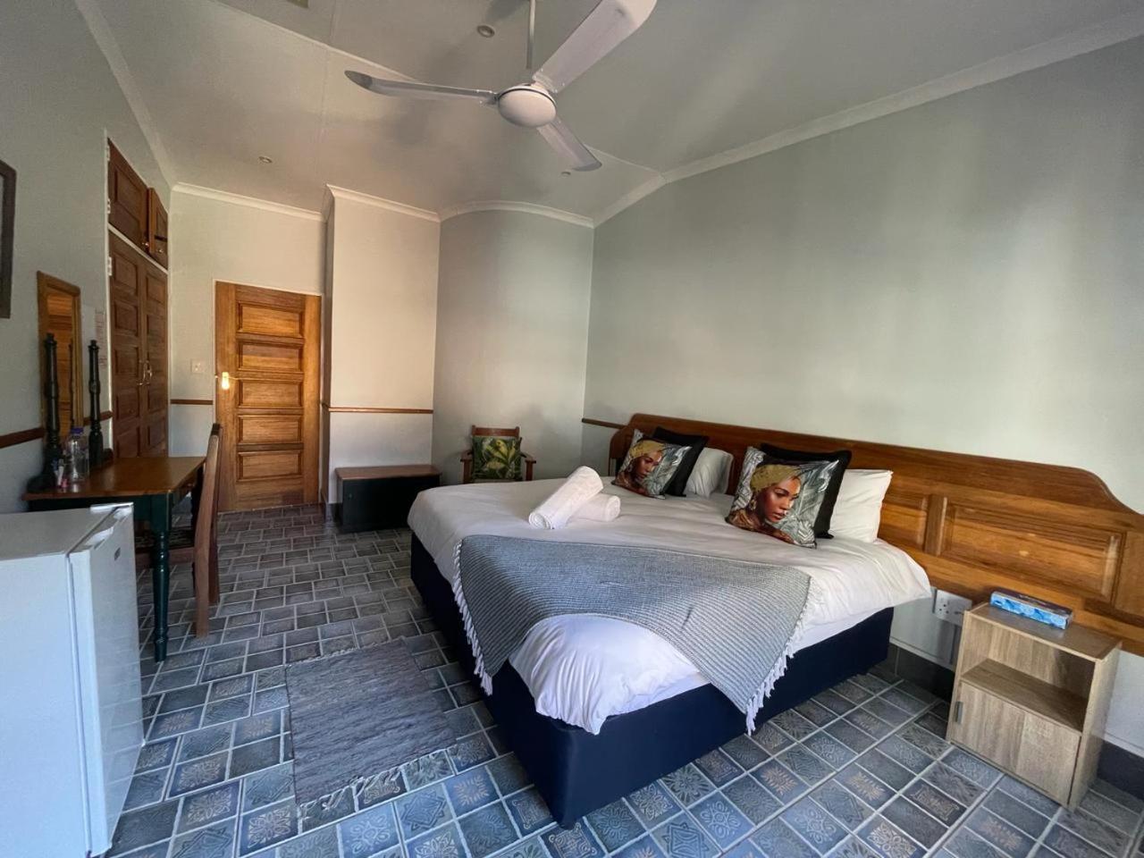 Hotel Eagles View Kungwini à Bronkhorstspruit Extérieur photo