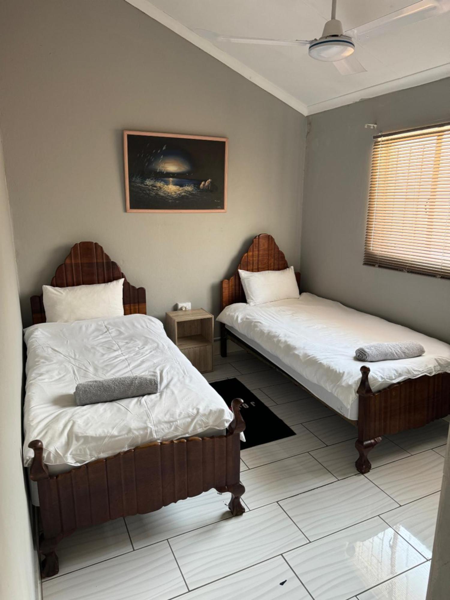 Hotel Eagles View Kungwini à Bronkhorstspruit Extérieur photo